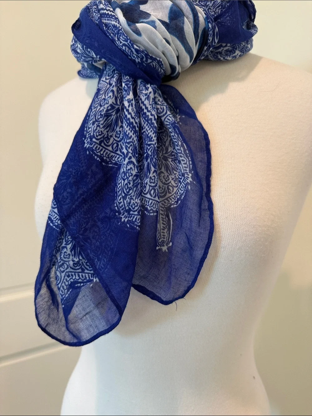 Lightweight Blue Patterned Women's Scarf